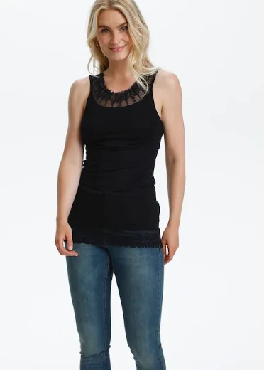 Deal Alert Florence Vest Top in Pitch Black