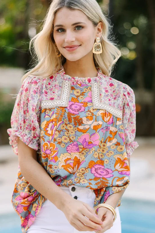 Savings Bonanza Let's Be Clear Dusty Sage Floral Short Sleeve Blouse