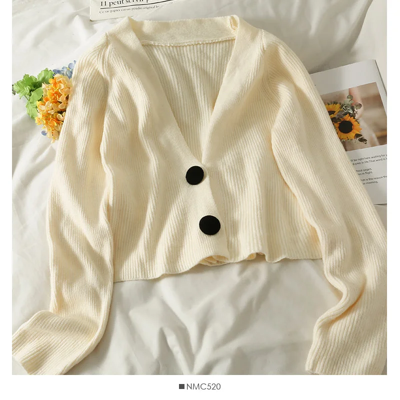 Weekend Specials to Celebrate Sweater women's new two button short cardigan low neck  1800
