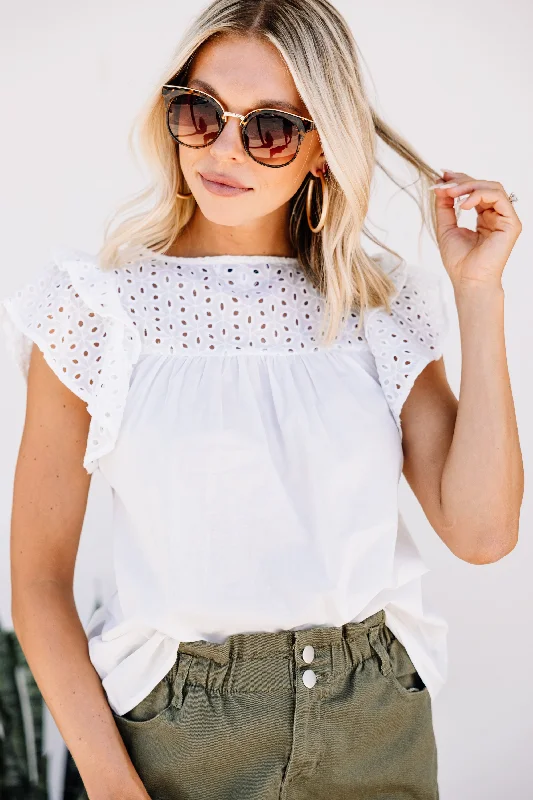 Overstock On Your Time White Ruffled Top