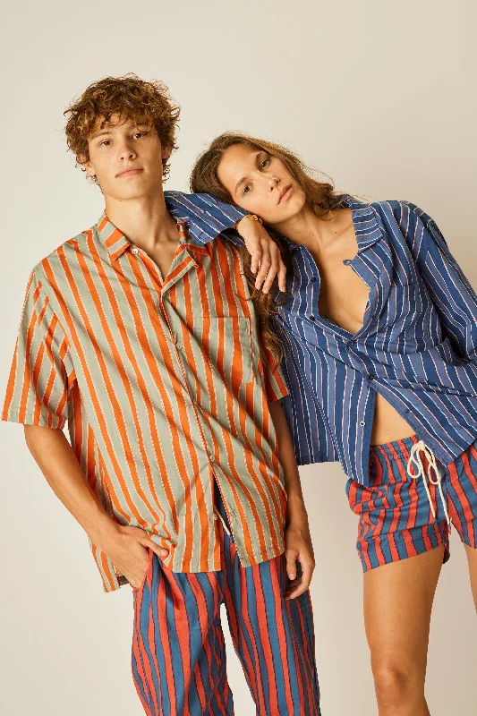 Deal Alert KEVIN SHIRT (UNISEX)