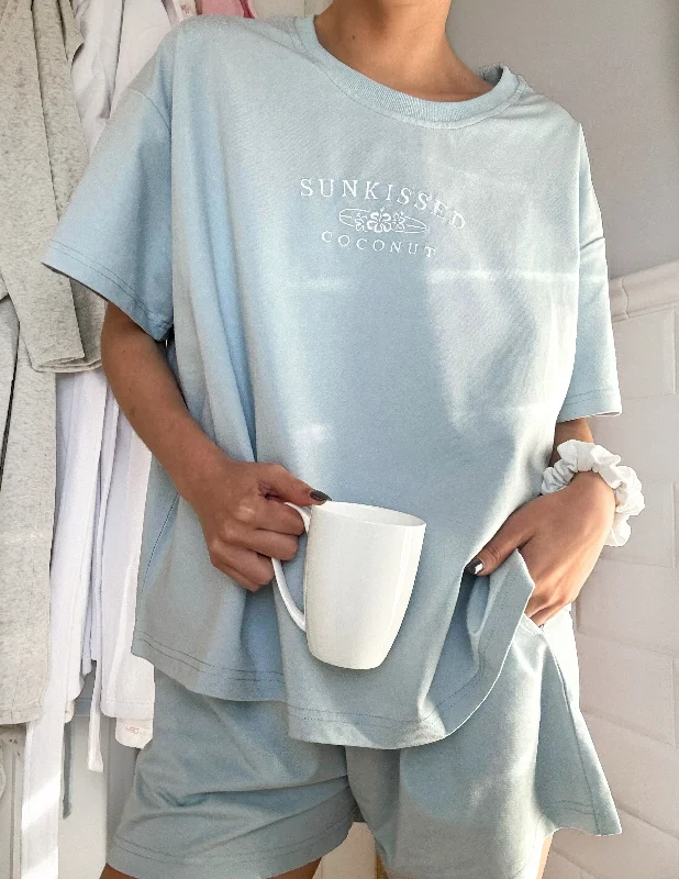 Bonus Savings Coastal Blue Basic Watercolor Embroider Tee