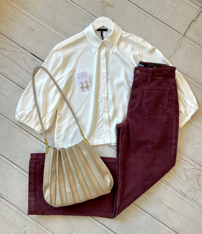 Weekend Discounts to Enjoy Raglan Cropped Button Up
