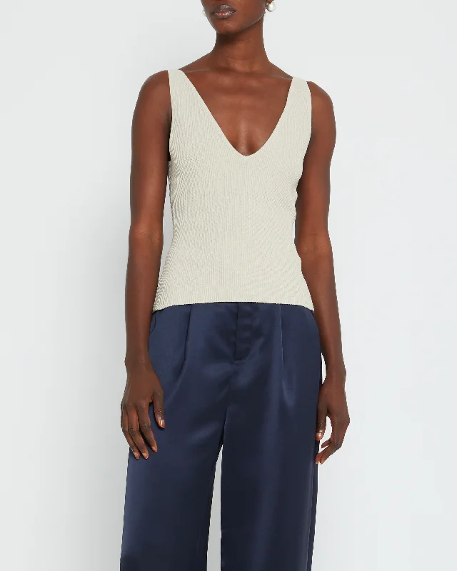 Weekend Specials to Savor Sculpting Knit V Tank