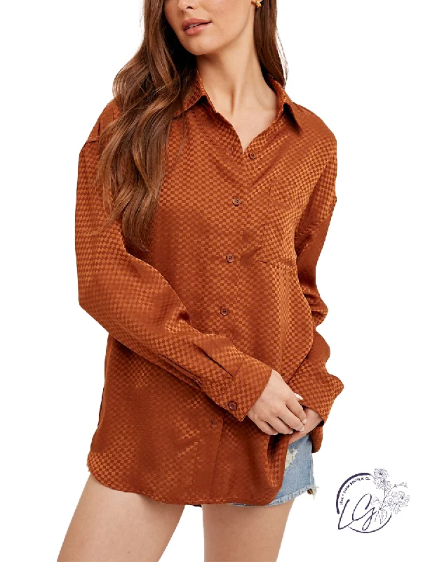 Weekend Bargains to Grab Classic Checkered Blouse