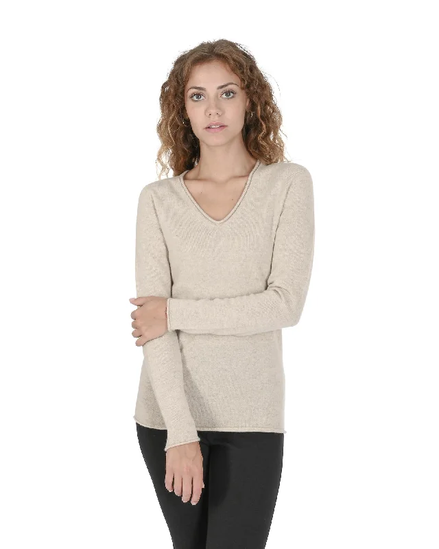Members Only Crown of Edinburgh Cashmere Women's Premium Italian Cashmere V-Neck Sweater in Beige - 46 EU