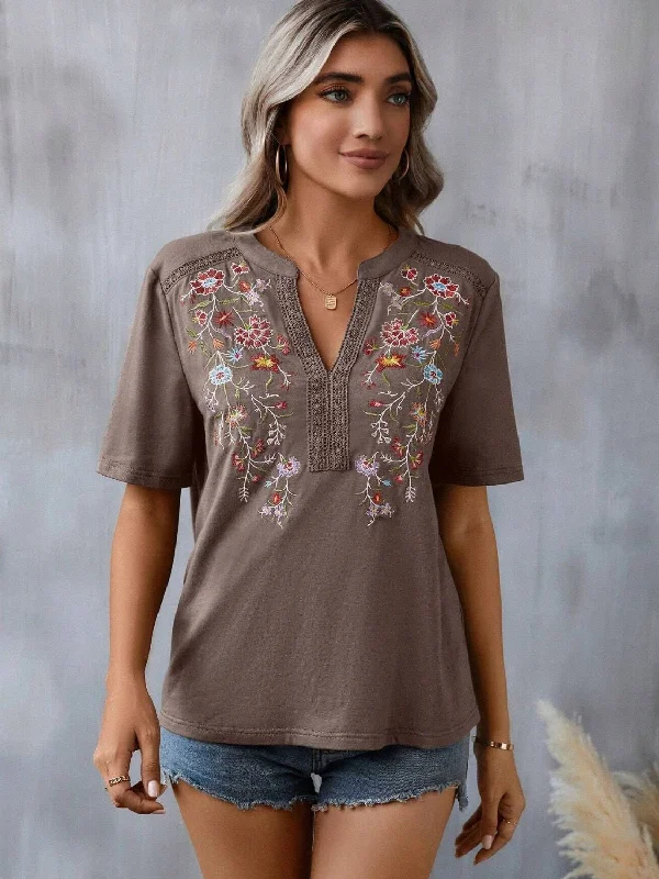 Today’s Deal Embroidered Notched Short Sleeve T-Shirt