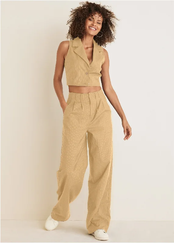 Weekend Specials to Enjoy Sleeveless Cropped Suit Set - Camel