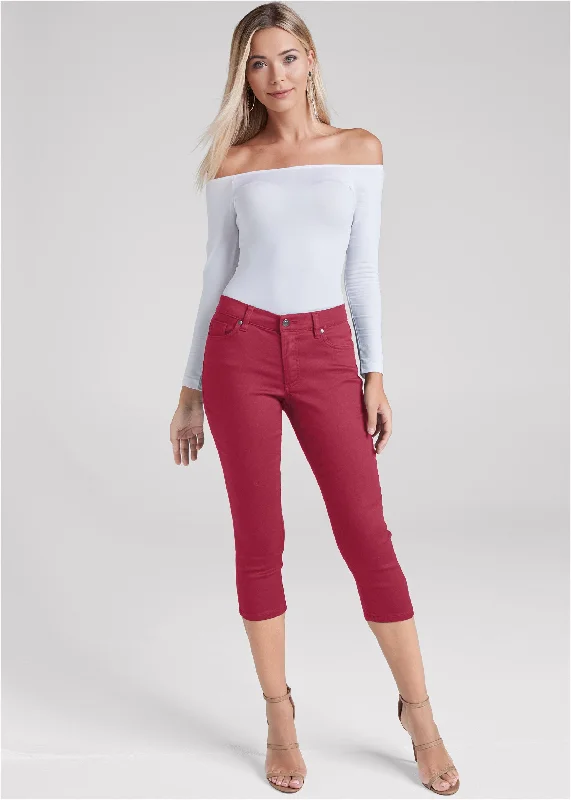 Time-Sensitive Cindy Capri Jeans - Dark Red