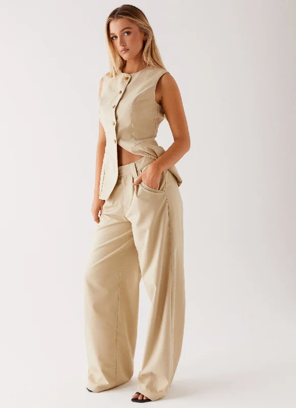Weekend Deals That Dazzle Siena Style Tailored Pants - Beige